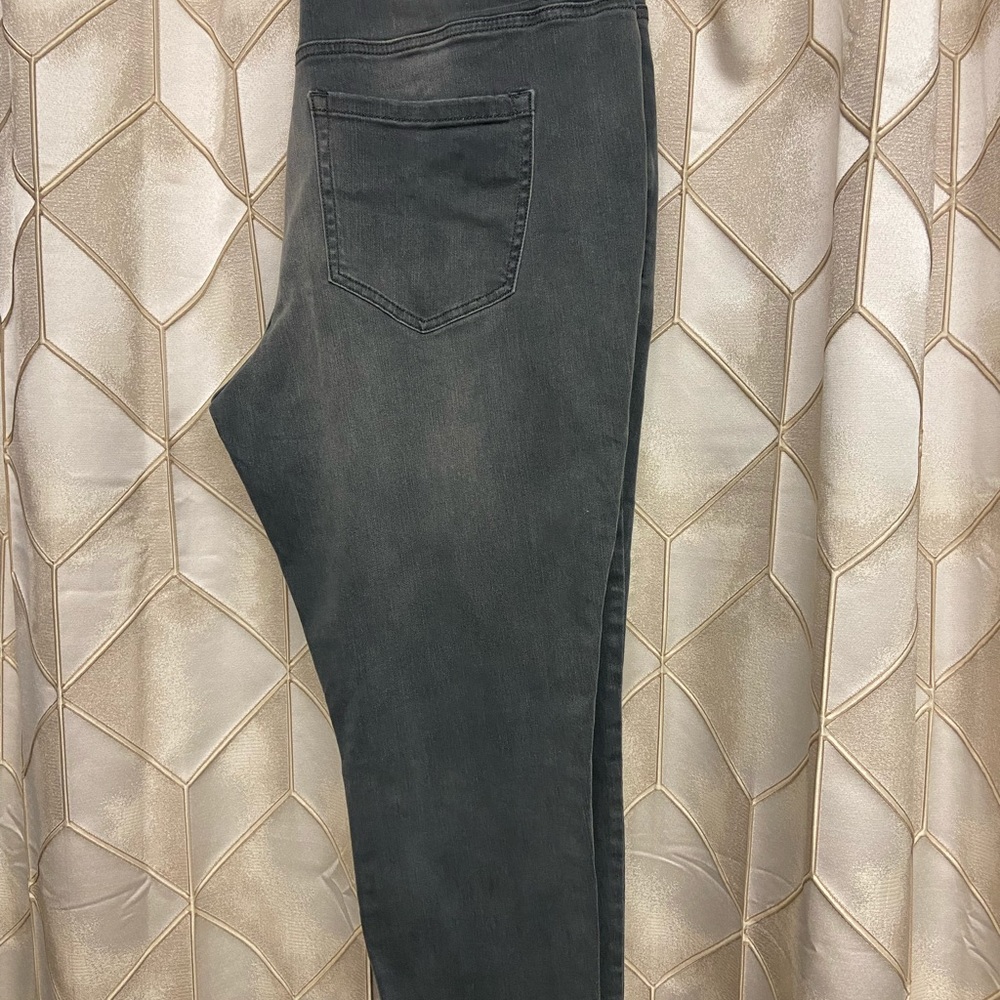 Lane Bryant skinny jeans size 18P